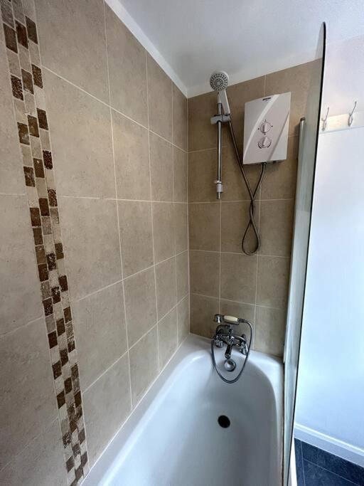 Perfect Home From Home In Stoke On Trent Etruria Bagian luar foto